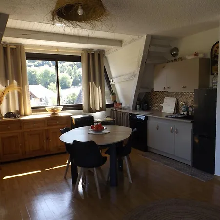Le Clos Montagne 2 Appartement *